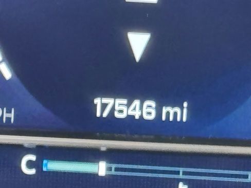 Used 2024 Chevrolet Silverado 1500 LT Trail Boss w/ Convenience Package II image 19