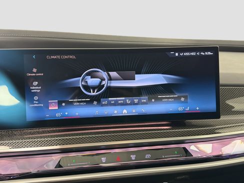 Certified 2023 BMW i7 xDrive60 image 16