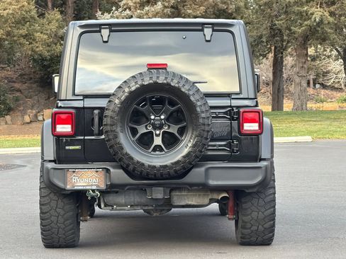 Used 2021 Jeep Wrangler Unlimited Sport image 5