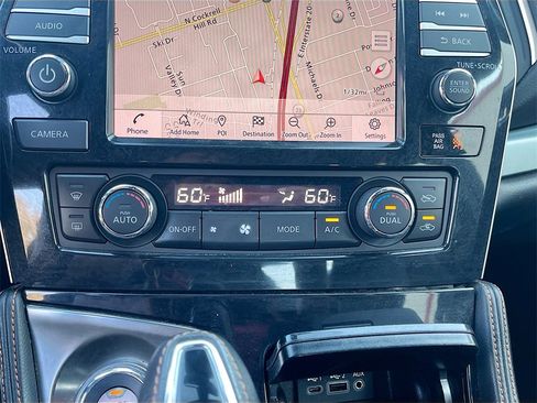 Used 2019 Nissan Maxima SR w/ Premium Package image 16