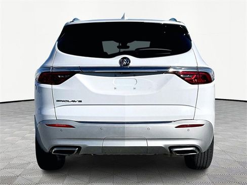Used 2024 Buick Enclave Premium image 5