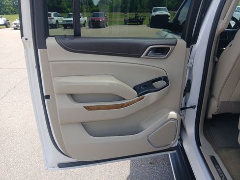 Used 2017 GMC Yukon XL Denali w/ Open Road Package image 36