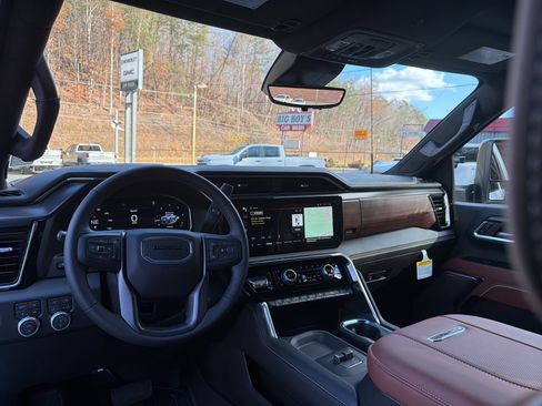 New 2026 GMC Sierra 2500 Denali Ultimate image 18