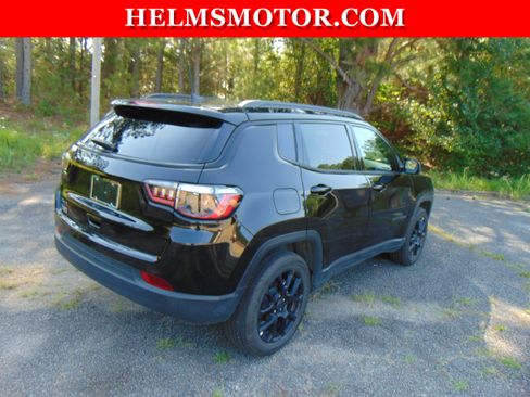 Certified 2025 Jeep Compass Latitude w/ Convenience Group AWD/4WD image 14