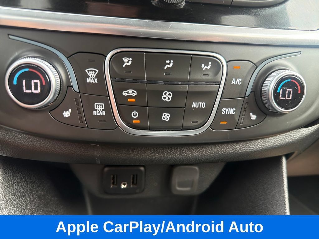 Used 2023 Chevrolet Traverse LT AWD/4WD image 19