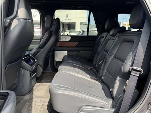 Certified 2024 Lincoln Navigator Reserve AWD/4WD image 17
