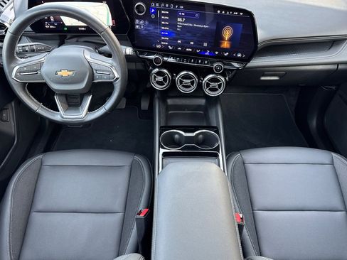 Used 2024 Chevrolet Blazer EV LT image 13
