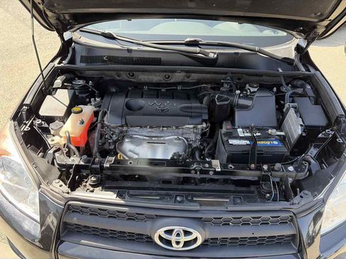 Used 2012 Toyota RAV4 4WD w/ Upgrade Value Pkg image 32