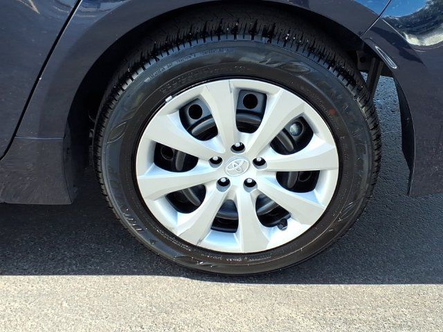 Used 2026 Toyota Corolla LE FWD image 7