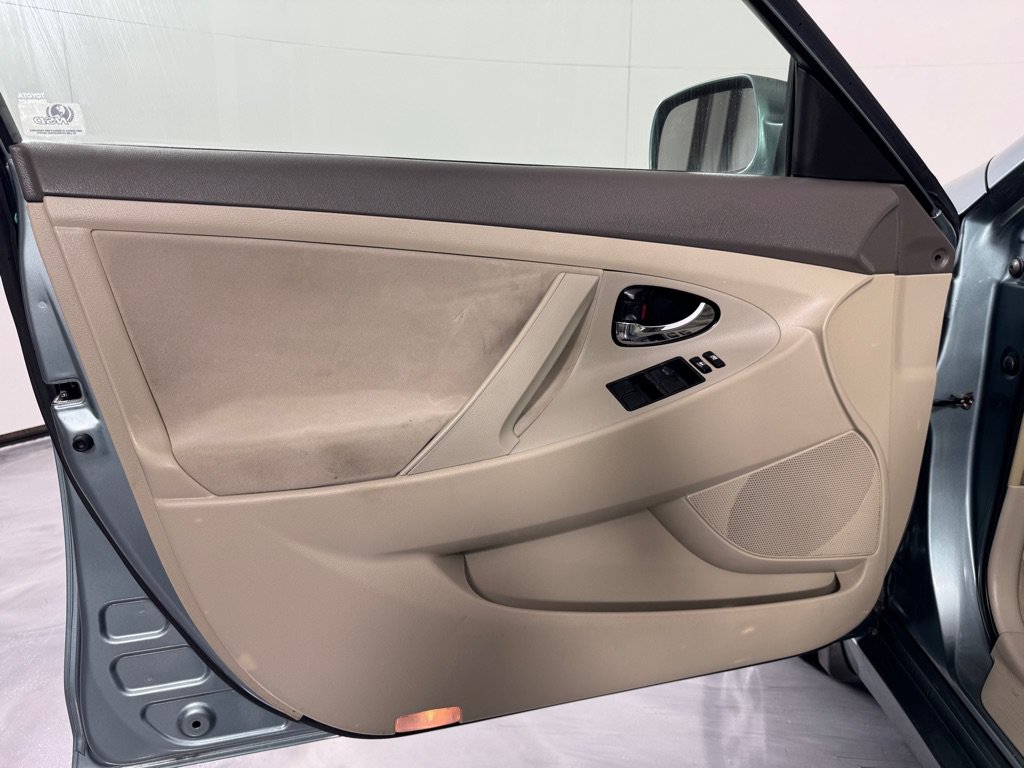 Used 2007 Toyota Camry LE FWD image 11