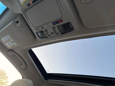 Used 2018 Subaru Outback 2.5i Premium image 19