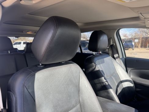 Used 2013 Ford Edge Limited image 21