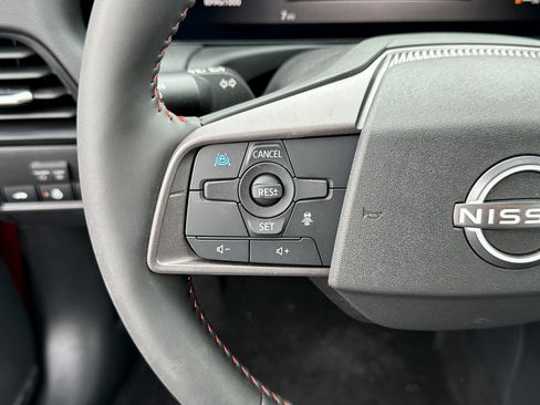 New 2026 Nissan Sentra SR w/ SR Premium Package FWD image 27