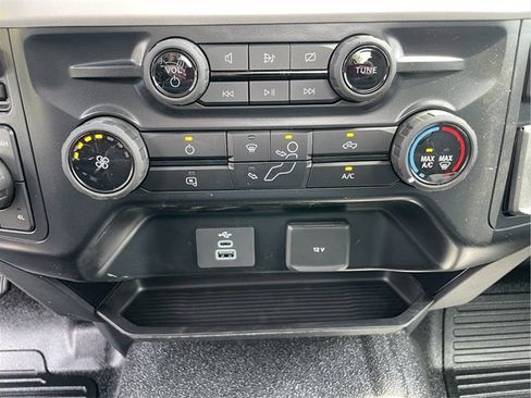Used 2024 Ford F550 XL w/ Snow Plow Prep Package image 25