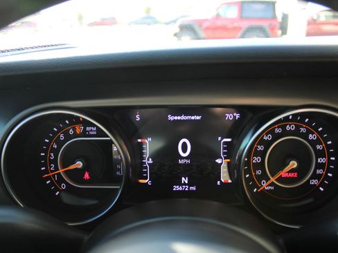 Certified 2022 Jeep Wrangler Unlimited Sport image 16