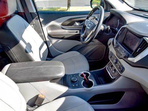 Used 2020 GMC Terrain SLT AWD/4WD image 7