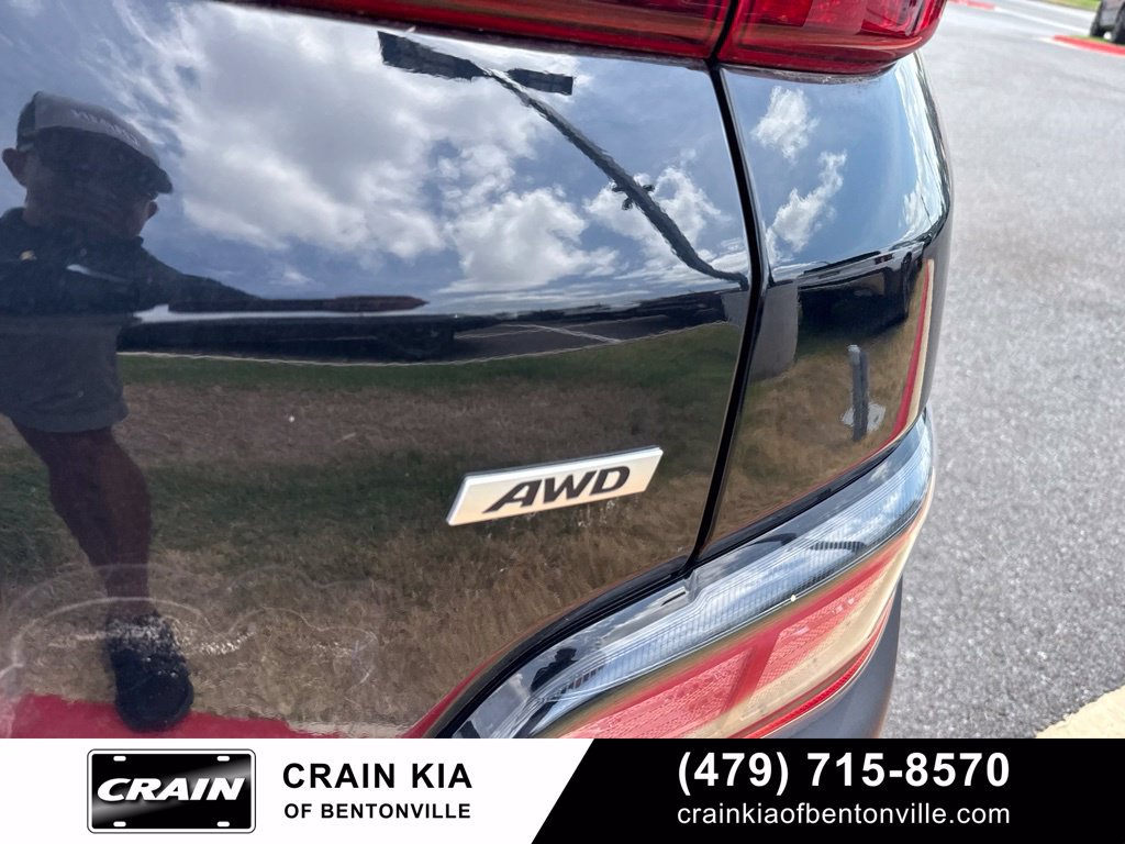 Used 2023 Hyundai Kona SE w/ Cargo Package AWD/4WD image 10
