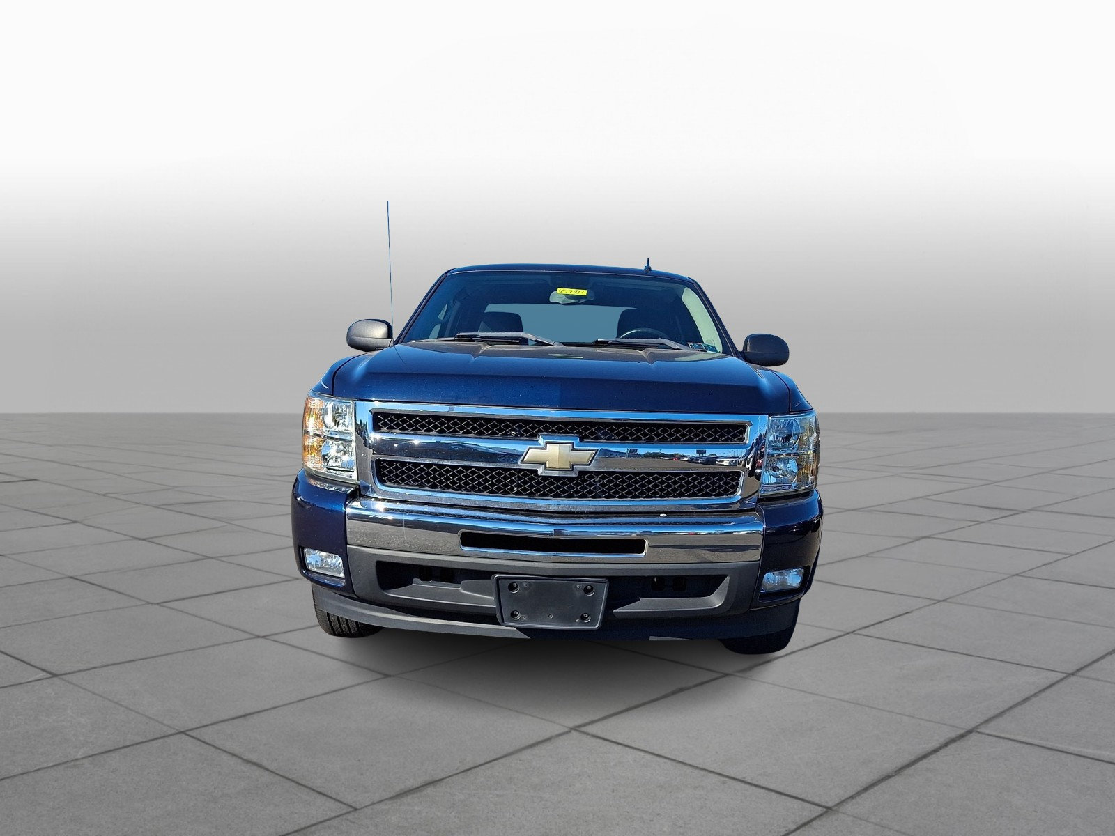Used 2011 Chevrolet Silverado 1500 LT w/ All-Star Edition RWD image 2