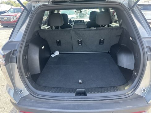 Used 2026 Chevrolet Equinox LT FWD image 18