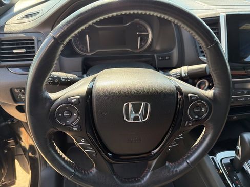 Used 2017 Honda Ridgeline Black Edition image 8