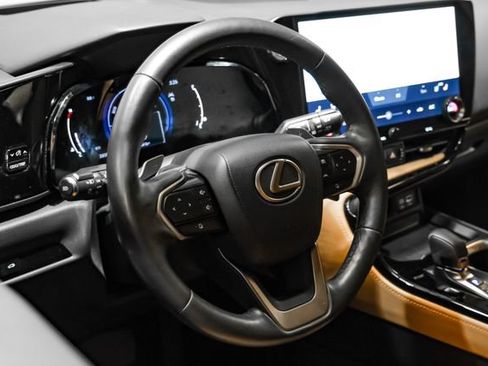 Used 2023 Lexus NX 350h AWD w/ Towing Package (2000 Lbs) image 19