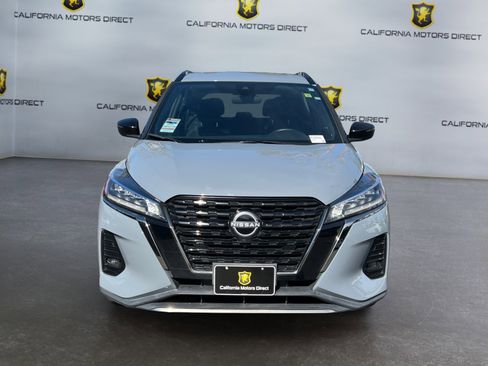 Used 2024 Nissan Kicks SR image 8