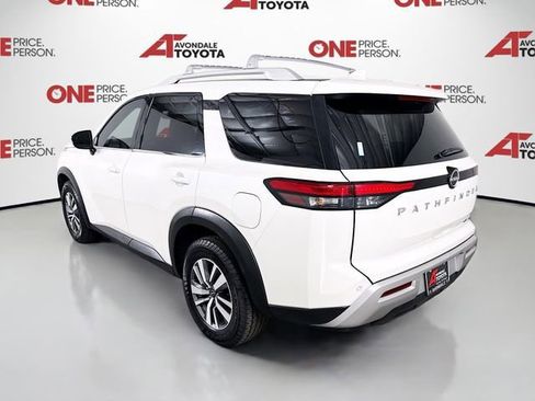 Used 2023 Nissan Pathfinder SL image 5