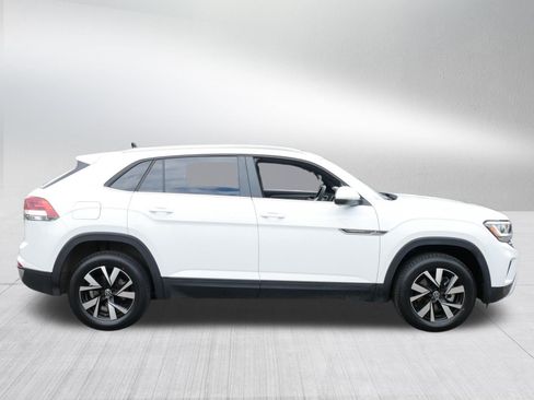 Certified 2023 Volkswagen Atlas Cross Sport SE AWD/4WD image 8
