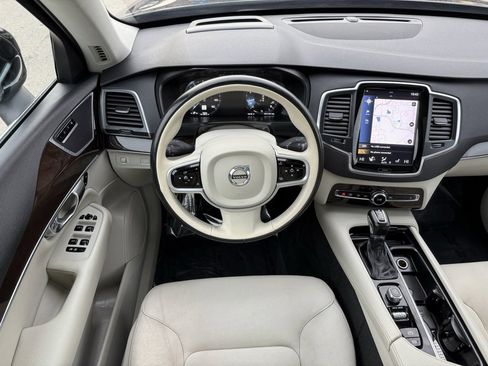 Used 2019 Volvo XC90 T6 Momentum w/ Advanced Package image 29
