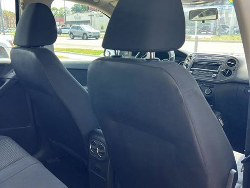 Used 2014 Volkswagen Tiguan S FWD image 6