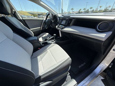 Used 2018 Toyota RAV4 XLE image 15