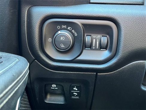 Used 2023 RAM 1500 Laramie image 28