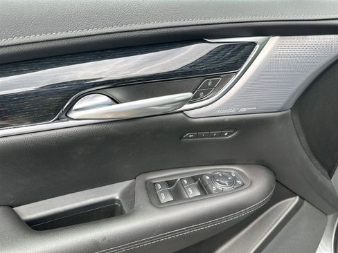 Certified 2024 Cadillac XT5 Premium Luxury FWD image 13