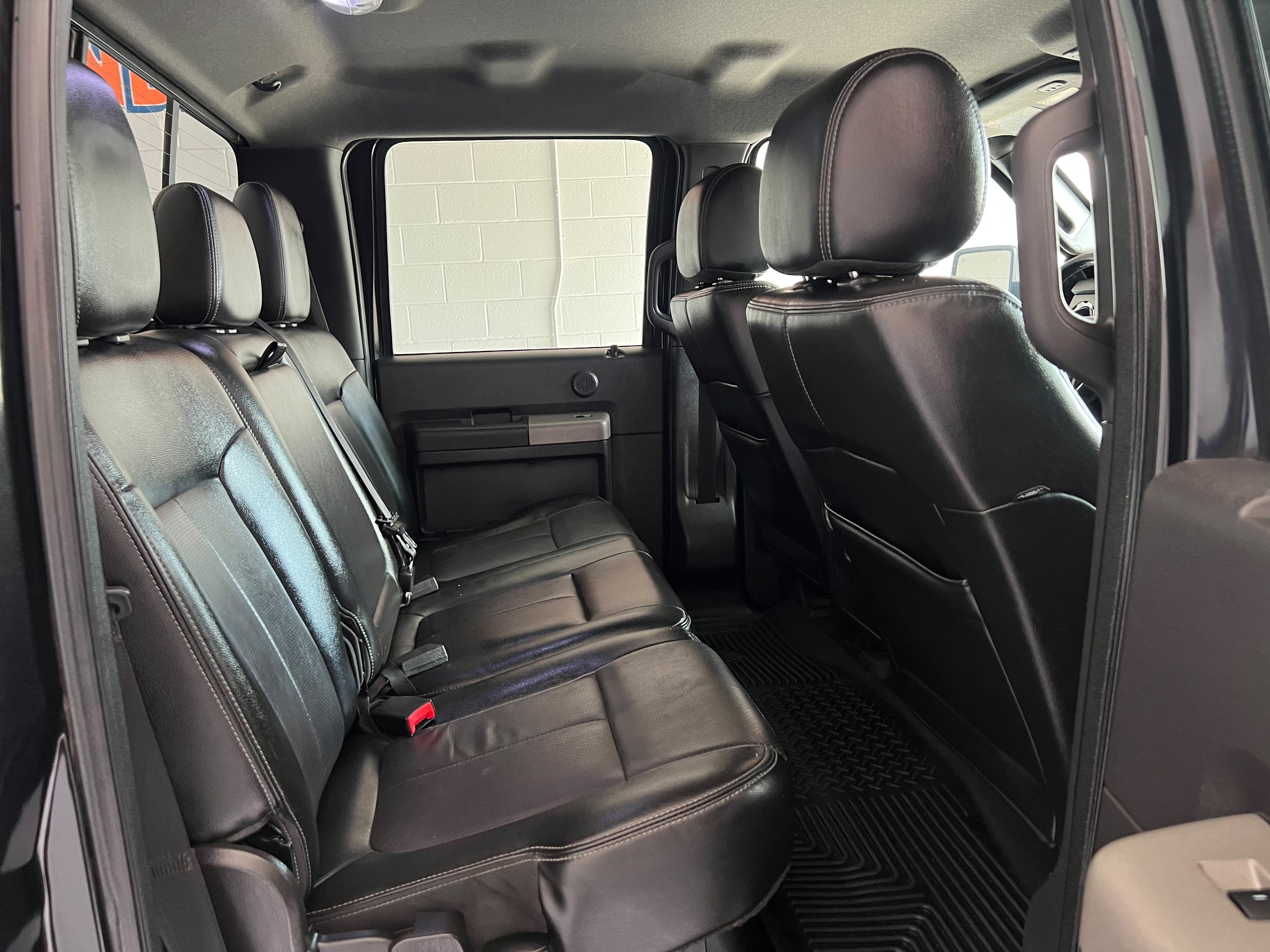 Used 2015 Ford F250 Lariat w/ Lariat Interior Package AWD/4WD image 12