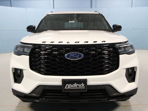 New 2026 Ford Explorer ST-Line w/ ST-Line Street Pack image 23