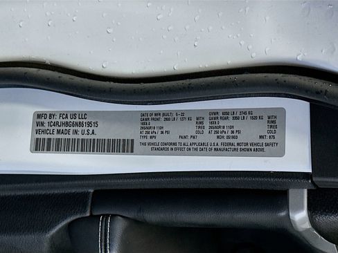 Used 2022 Jeep Grand Cherokee Limited AWD/4WD image 32