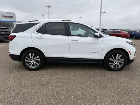 Used 2024 Chevrolet Equinox Premier image 9