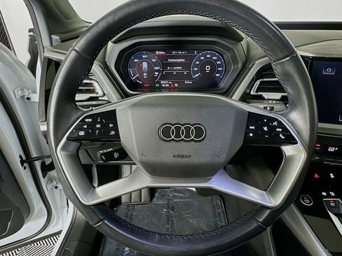 Used 2023 Audi Q4 e-tron Premium w/ Convenience Package image 19