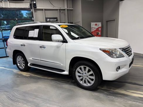 Used 2010 Lexus LX 570 4WD image 39