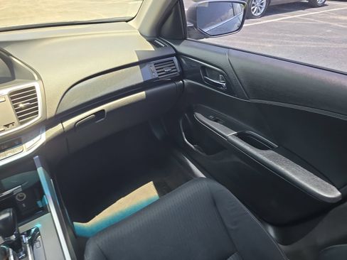 Used 2013 Honda Accord Sport image 12