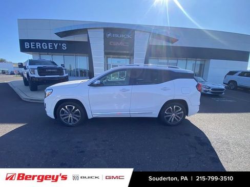 Certified 2020 GMC Terrain Denali w/ Denali Premium Package AWD/4WD image 2