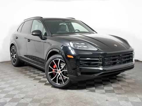 New 2026 Porsche Cayenne S AWD/4WD image 9