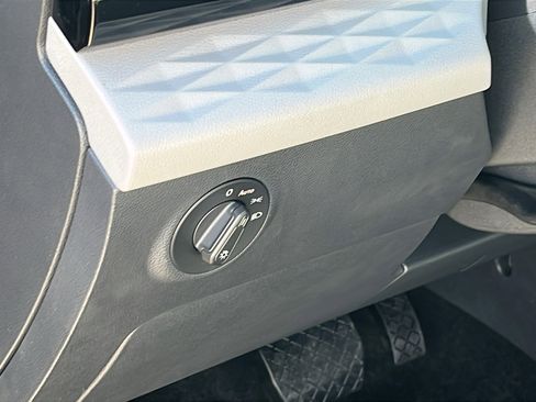 Used 2024 Volkswagen Taos S image 13