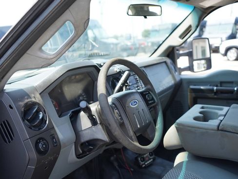 Used 2015 Ford F550 4x4 Crew Cab Super Duty image 23