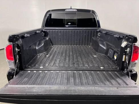 Certified 2021 Toyota Tacoma TRD Off-Road w/ Technology Package AWD/4WD image 10