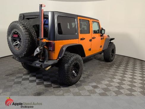 Used 2012 Jeep Wrangler Unlimited Sahara w/ Connectivity Group image 6