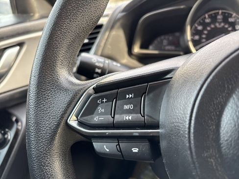 Used 2017 MAZDA MAZDA3 Sport w/ Preferred Equipment Package image 18