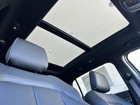 New 2025 Jeep Wagoneer S Limited AWD/4WD image 18