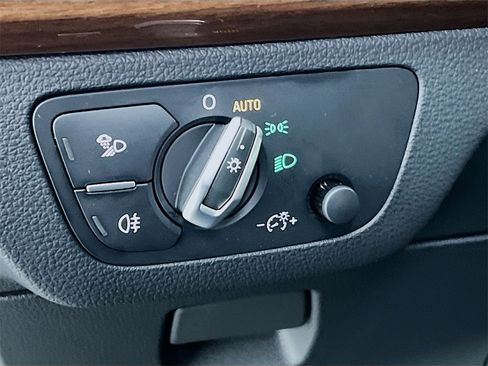 Used 2023 Audi Q5 2.0T Premium Plus w/ Premium Plus Package image 10