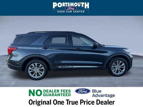 Used 2023 Ford Explorer XLT w/ Equipment Group 202A image 6